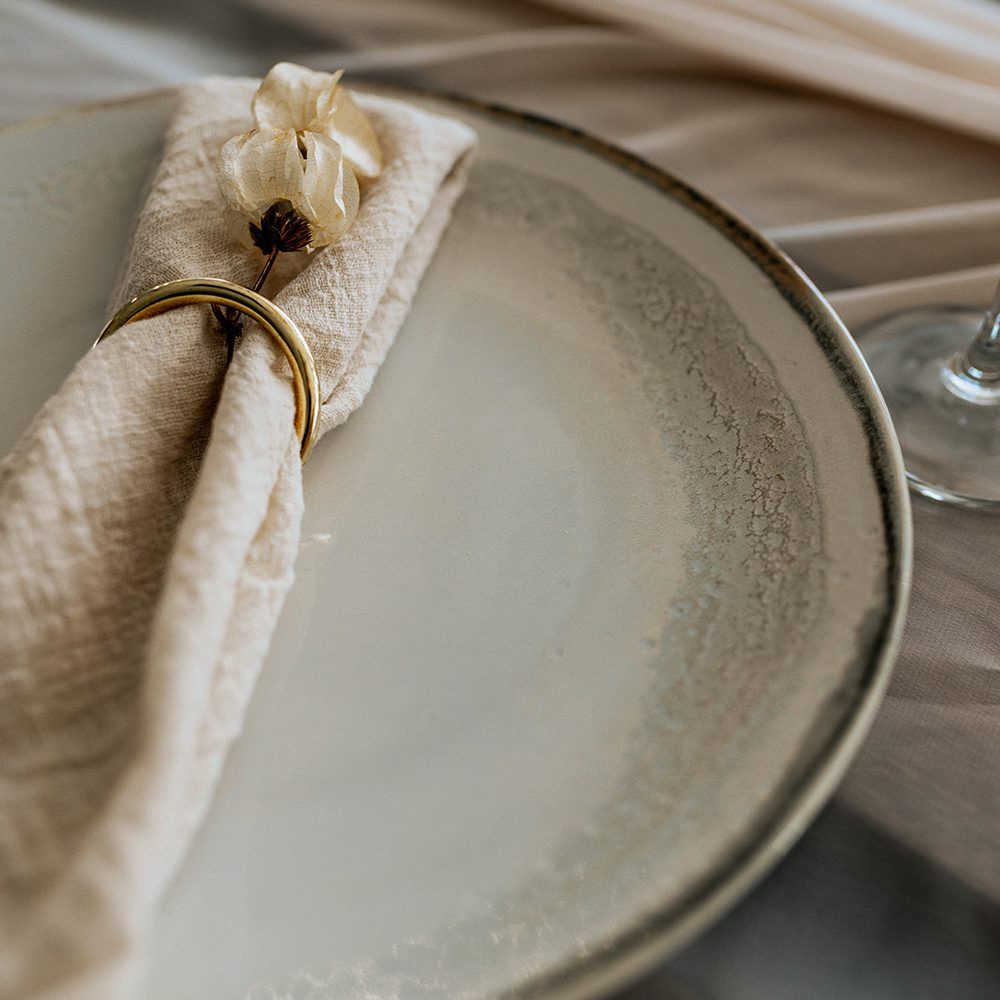 Dinner Plate: eggshell beige 27.5 cm