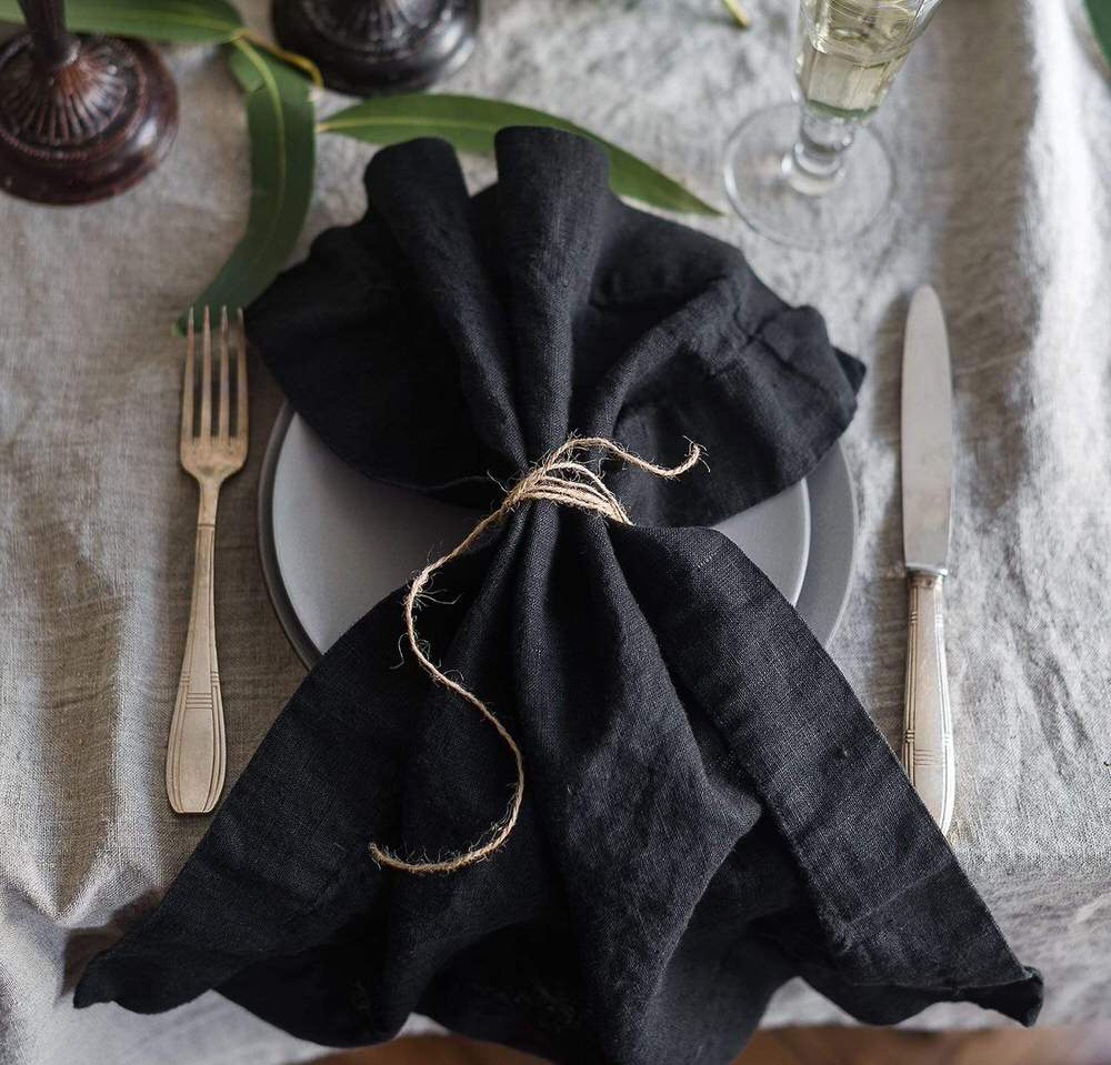 Linen napkins in black 50x50cm - Image 3