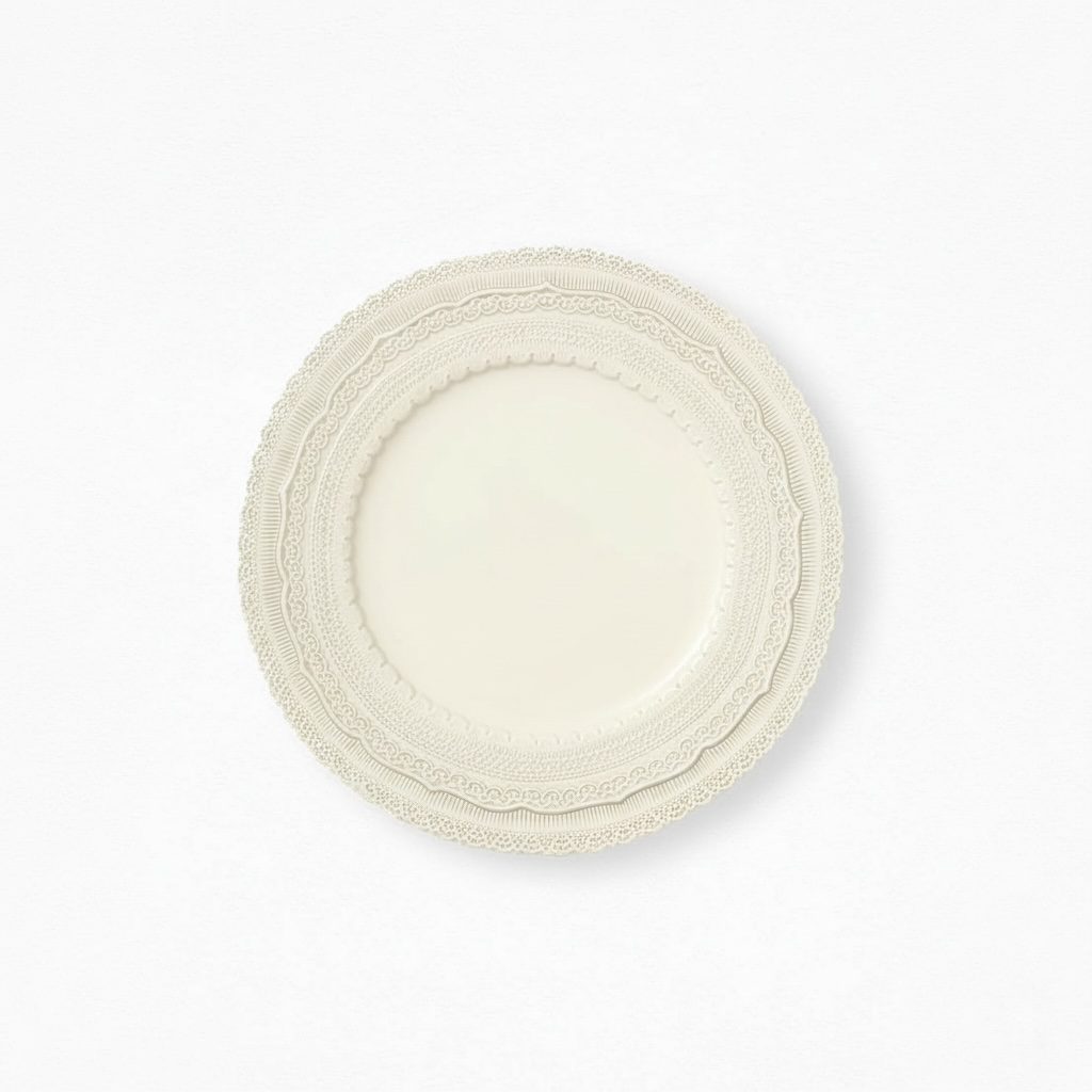 “Lace Plate” in ecru / offwhite ⌀ 33cm